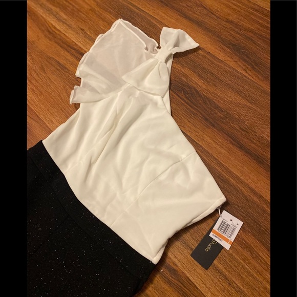 CITY STUDIO/juniors one shoulder jumpsuit/size 3 - Picture 7 of 11